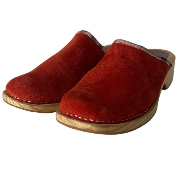 BURBERRY Red Suede Nova Check Plaid Lined Wood Sole Clogs - Picture 1 of 5